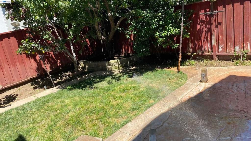 Image 23 of property listing at 379 N Sierra Madre St, Mountain House, CA 95391