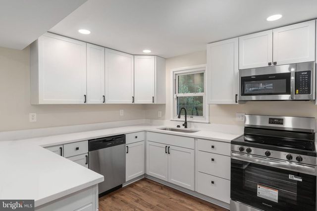 3927 FORESTDALE AVE, Woodbridge, VA 22193