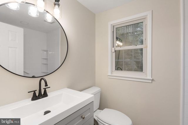 3927 FORESTDALE AVE, Woodbridge, VA 22193