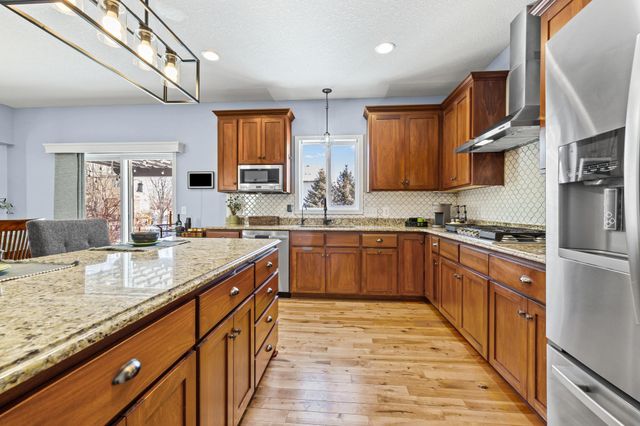 9635 Dunes Lane, Cottage Grove, MN 55016