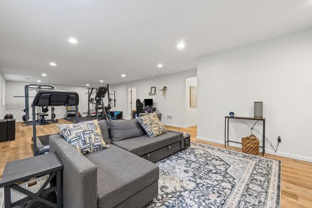 9635 Dunes Lane, Cottage Grove, MN 55016