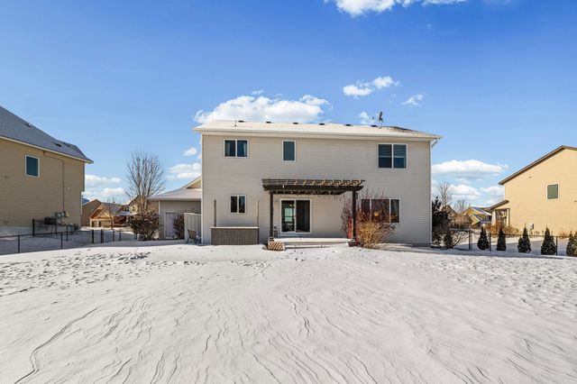 9635 Dunes Lane, Cottage Grove, MN 55016