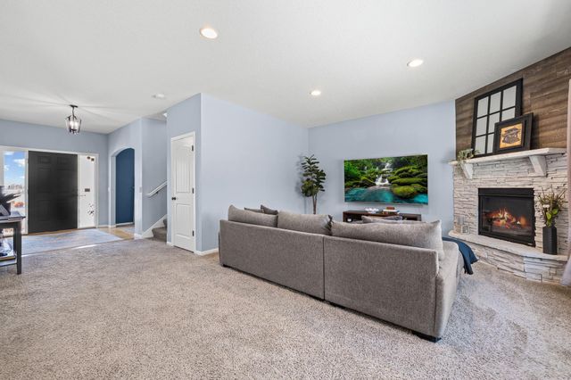 9635 Dunes Lane, Cottage Grove, MN 55016