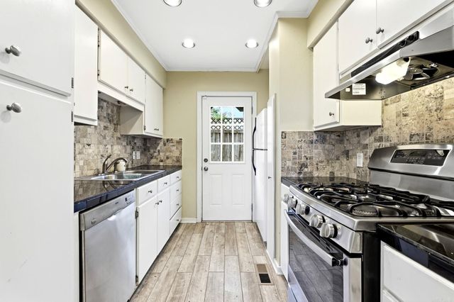 6723 Kenwood Road, Cammack Village, AR 72207