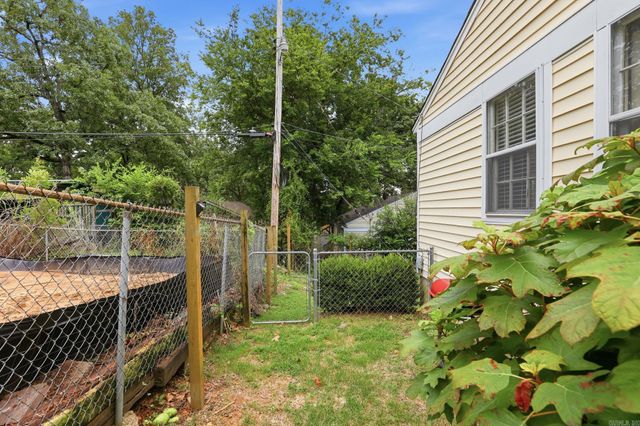 6723 Kenwood Road, Cammack Village, AR 72207