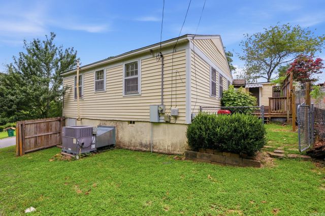 6723 Kenwood Road, Cammack Village, AR 72207