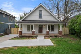 3706 Hilltop Ln, Nashville, TN 37216