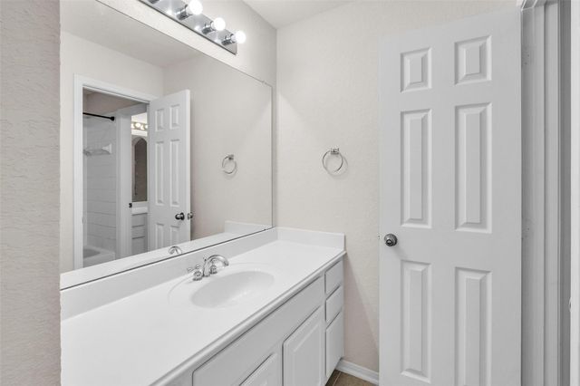 5303 Riverstone Crossing Drive, Sugar Land, TX 77479