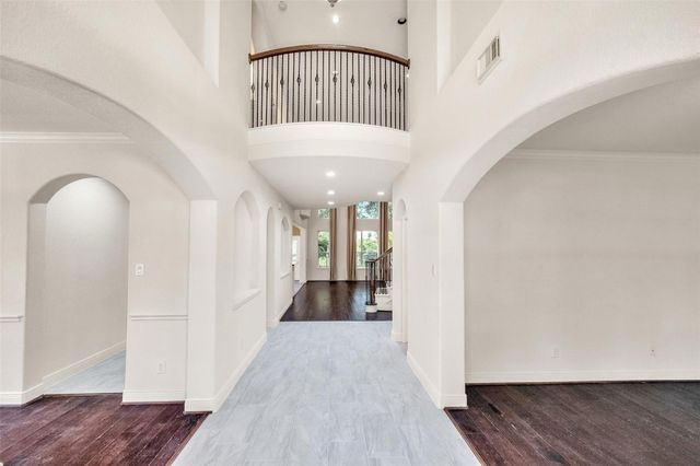 5303 Riverstone Crossing Drive, Sugar Land, TX 77479