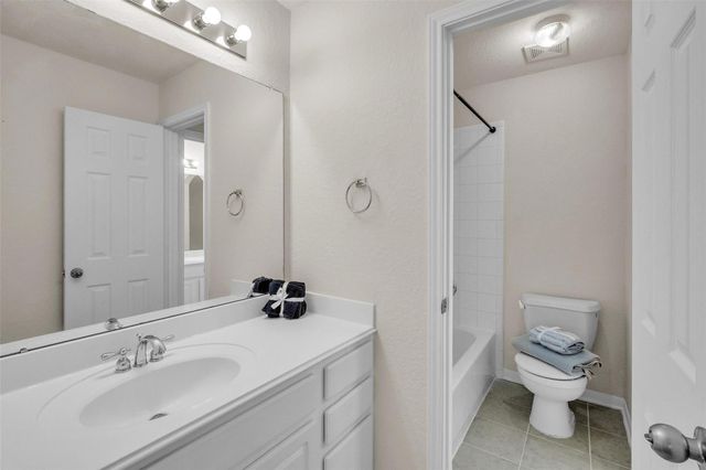 5303 Riverstone Crossing Drive, Sugar Land, TX 77479