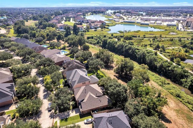5303 Riverstone Crossing Drive, Sugar Land, TX 77479
