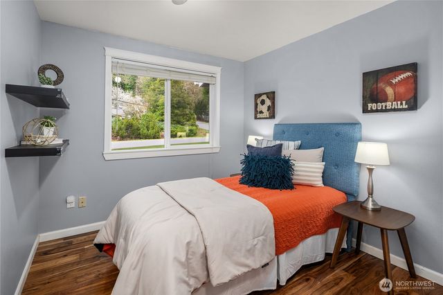 21239 NE 10th Place, Sammamish, WA 98074