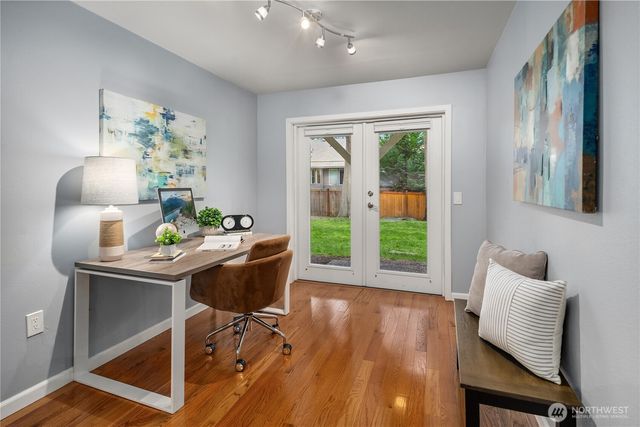 21239 NE 10th Place, Sammamish, WA 98074