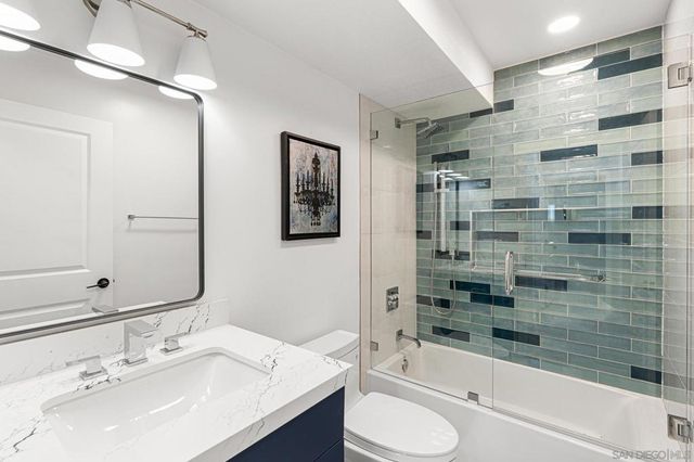 8308 Regents Rd 1F, San Diego, CA 92122