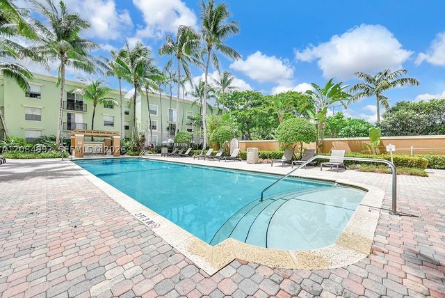 1919 Van Buren St 502A, Hollywood, FL 33020