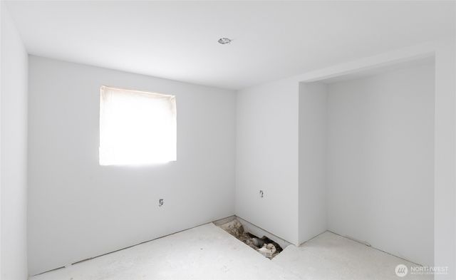 9617 15th Avenue NE, Seattle, WA 98115