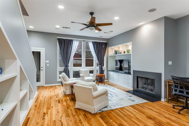 3319 W 6th Street, Fort Worth, TX 76107