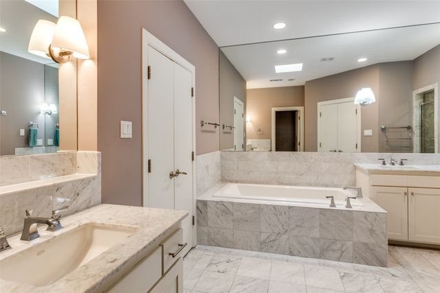 3319 W 6th Street, Fort Worth, TX 76107