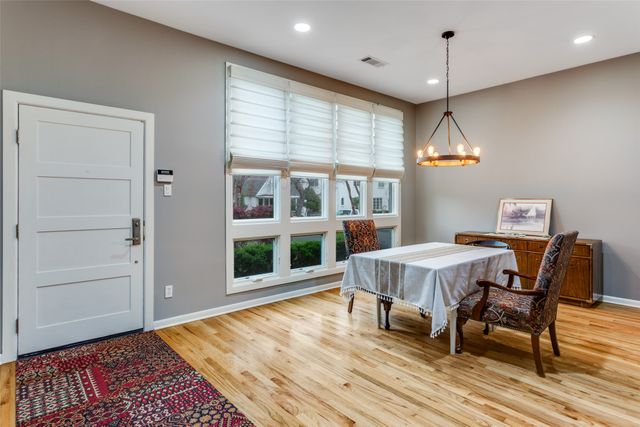 3319 W 6th Street, Fort Worth, TX 76107