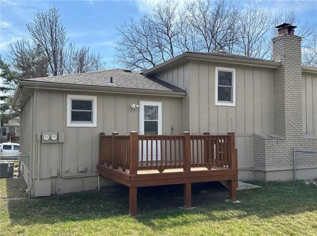 1212 W Sheridan Street, Olathe, KS 66061