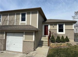 1212 W Sheridan Street, Olathe, KS 66061
