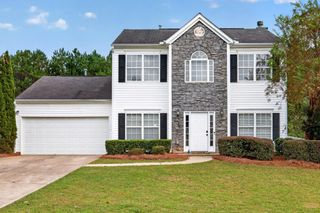 909 Milton Circle, Loganville, GA 30052