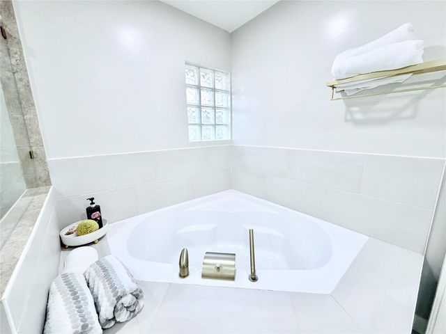 7146 Bayou Forest Drive, Houston, TX 77088