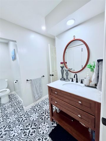 7146 Bayou Forest Drive, Houston, TX 77088