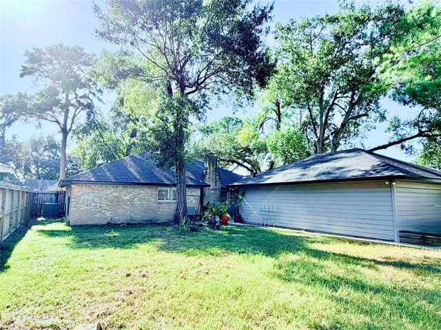 7146 Bayou Forest Drive, Houston, TX 77088