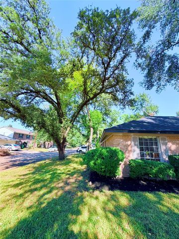 7146 Bayou Forest Drive, Houston, TX 77088