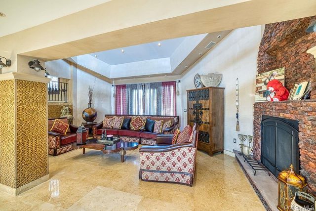 959 S End Road, Woodmere, NY 11598