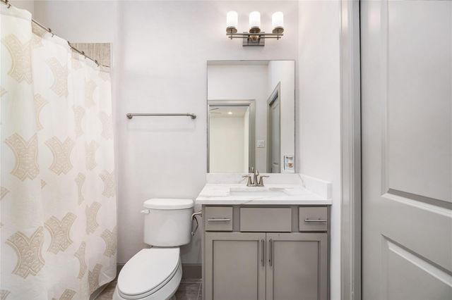 1615 Rosewood Street, Houston, TX 77004