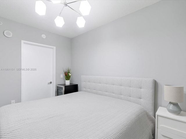 300 Sunny Isles Blvd 4-1405, Sunny Isles Beach, FL 33160