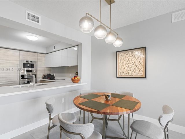 300 Sunny Isles Blvd 4-1405, Sunny Isles Beach, FL 33160