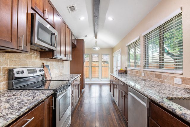 3329 Fontaine Street, Plano, TX 75075