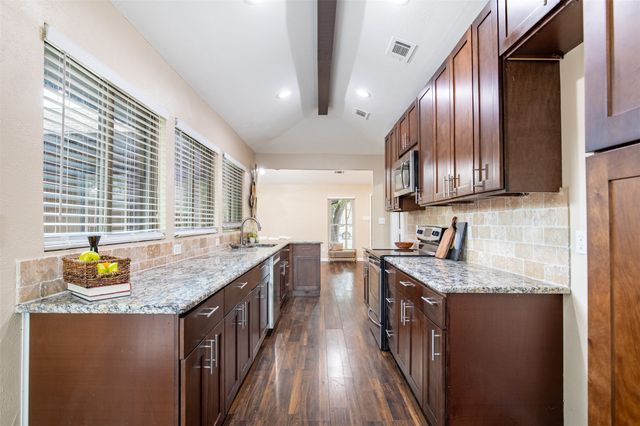3329 Fontaine Street, Plano, TX 75075