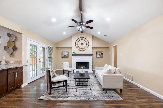 3329 Fontaine Street, Plano, TX 75075