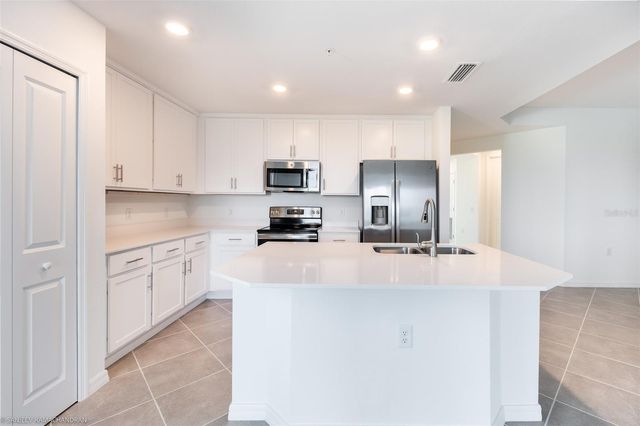 14121 HERITAGE LANDING BOULEVARD 728, Punta Gorda, FL 33955