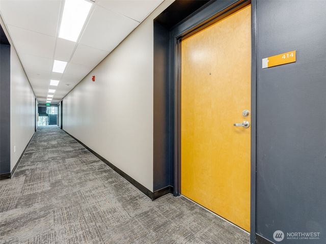 701 Columbia Street #414, Vancouver, WA 98660