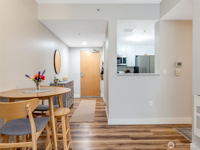 701 Columbia Street #414, Vancouver, WA 98660