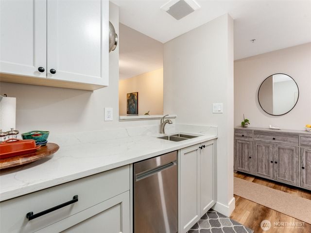 701 Columbia Street #414, Vancouver, WA 98660