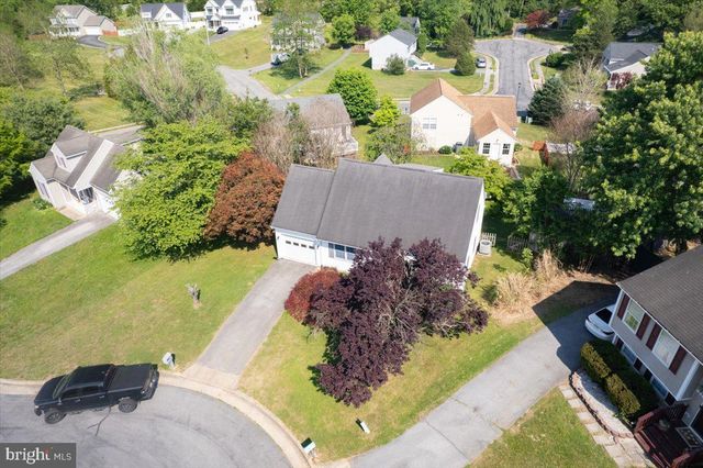 35 OATFIELD CT, Shepherdstown, WV 25443