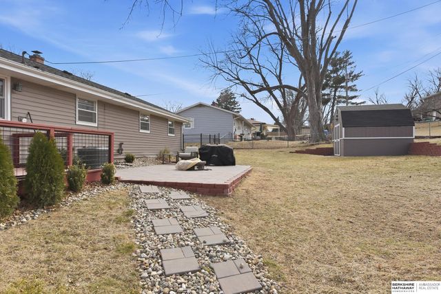 3302 S 106th Street, Omaha, NE 68124