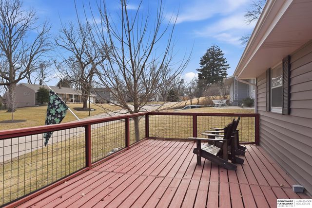 3302 S 106th Street, Omaha, NE 68124