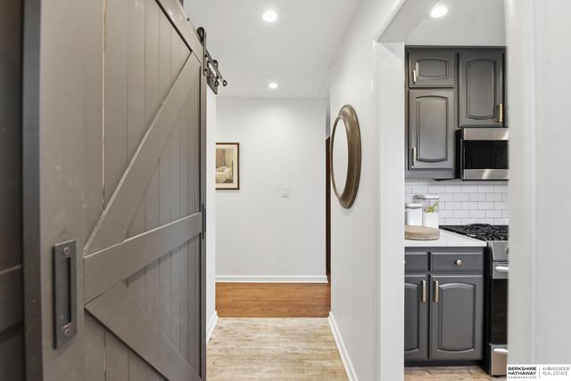 3302 S 106th Street, Omaha, NE 68124