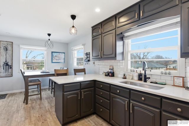 3302 S 106th Street, Omaha, NE 68124