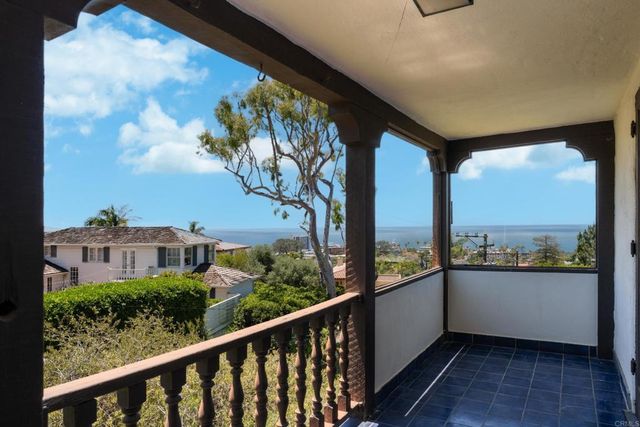 1406 La Jolla Knoll, La Jolla, CA 92037