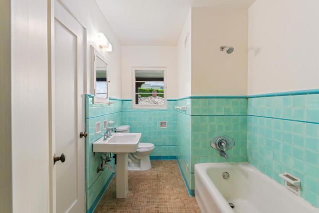 1406 La Jolla Knoll, La Jolla, CA 92037