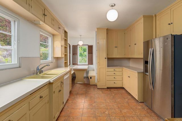 1406 La Jolla Knoll, La Jolla, CA 92037