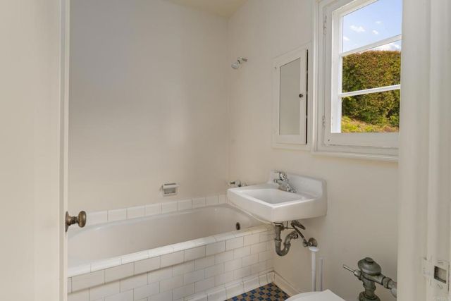 1406 La Jolla Knoll, La Jolla, CA 92037